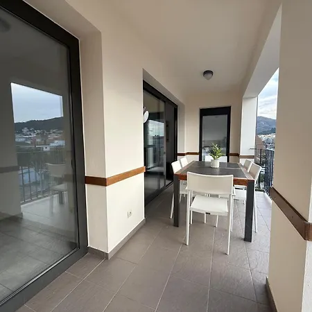 Agi Riera Ginjolers Apartament