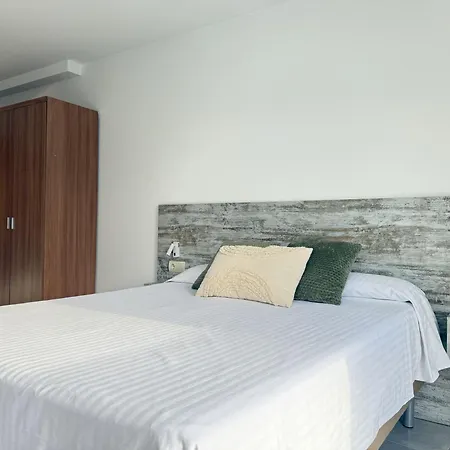 דירה Agi Riera Ginjolers רוזס